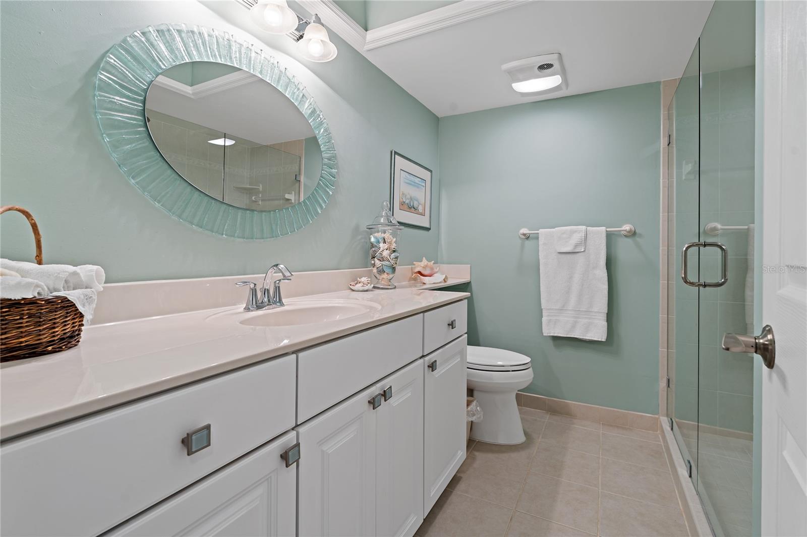 Primary Bathroom!