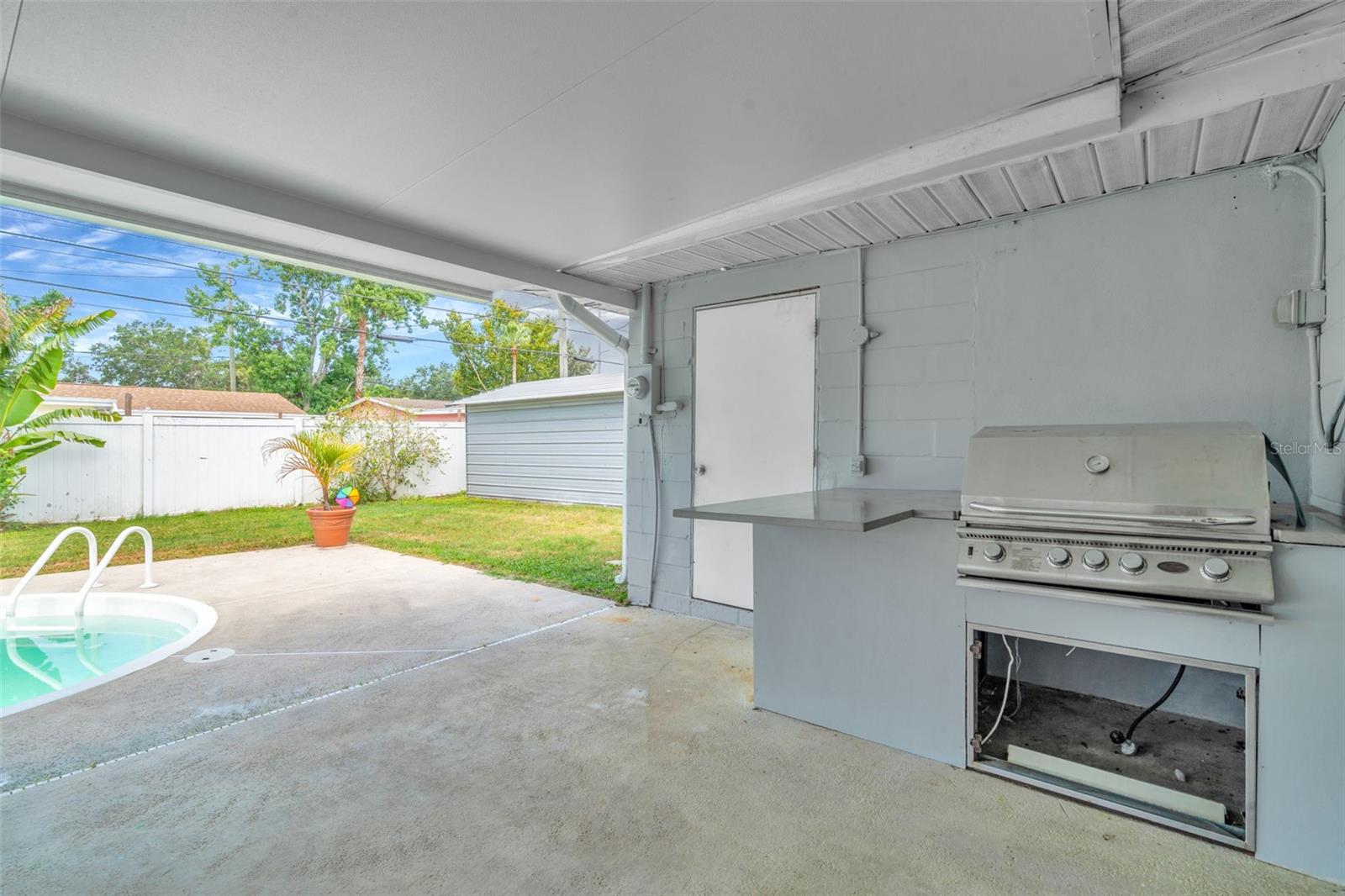 Outdoor Grill