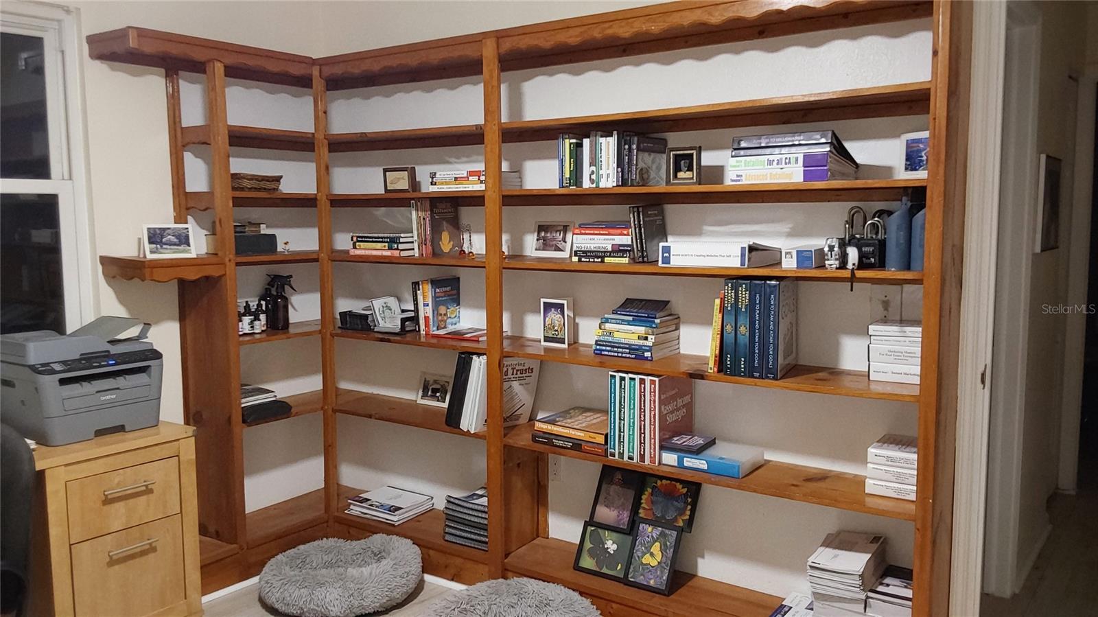 Shelving Unit in 3rd bedroom