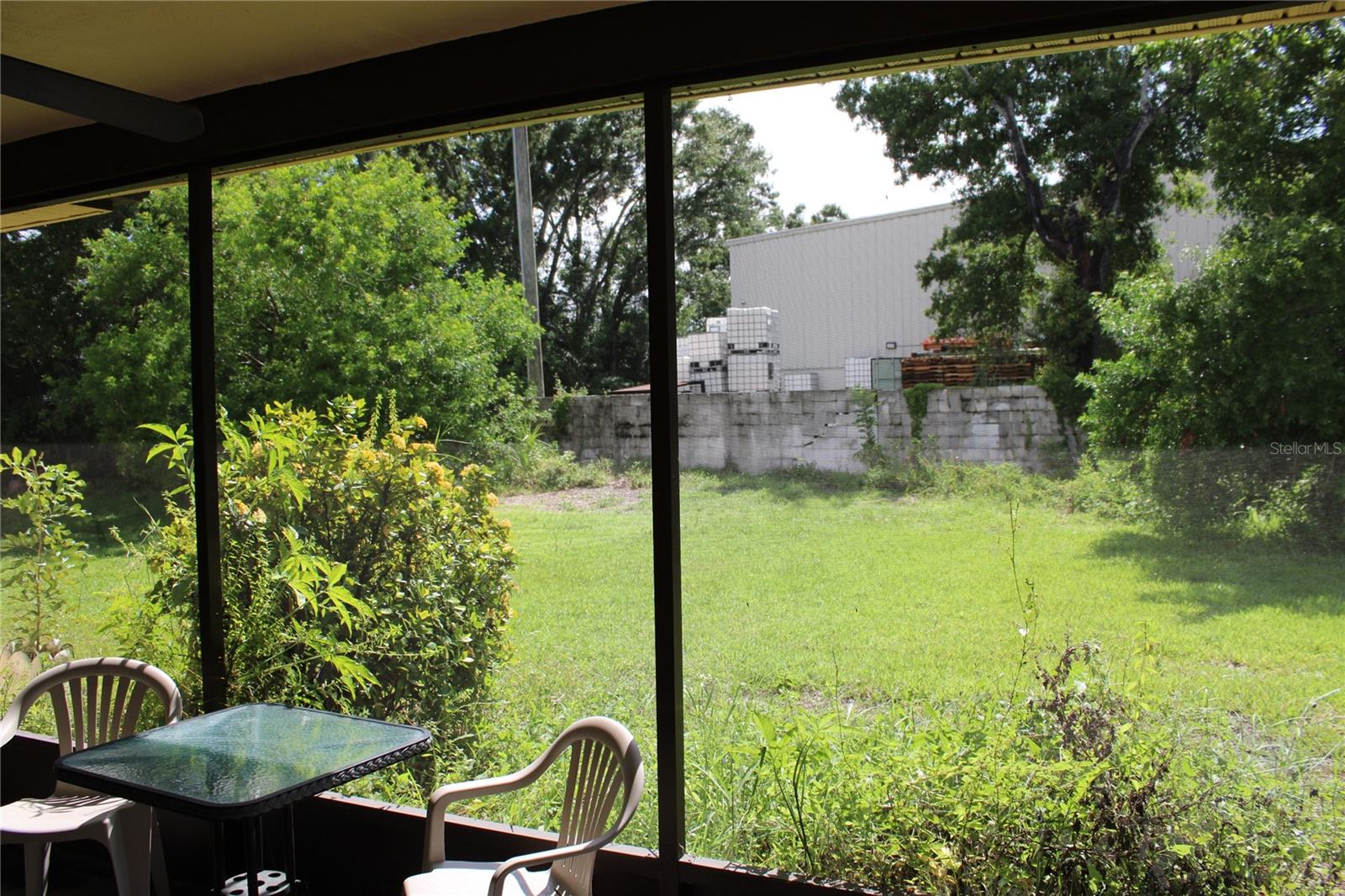 Huge backyard, very private