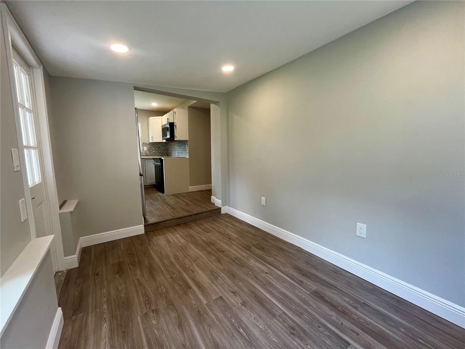 Bonus/Office/Dining