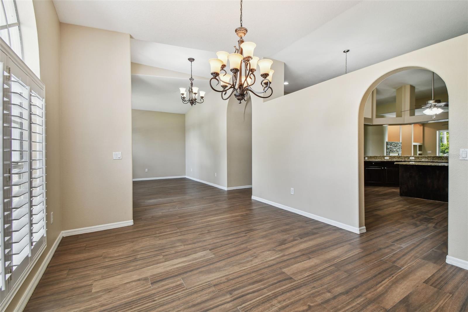 Formal Dining Room w/Access to Kitchen