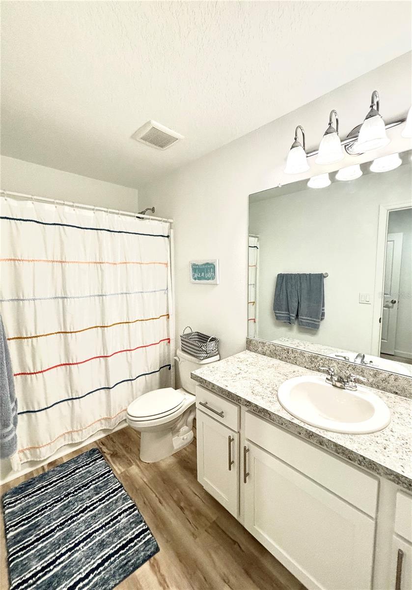 Upstairs Hallway Bathroom