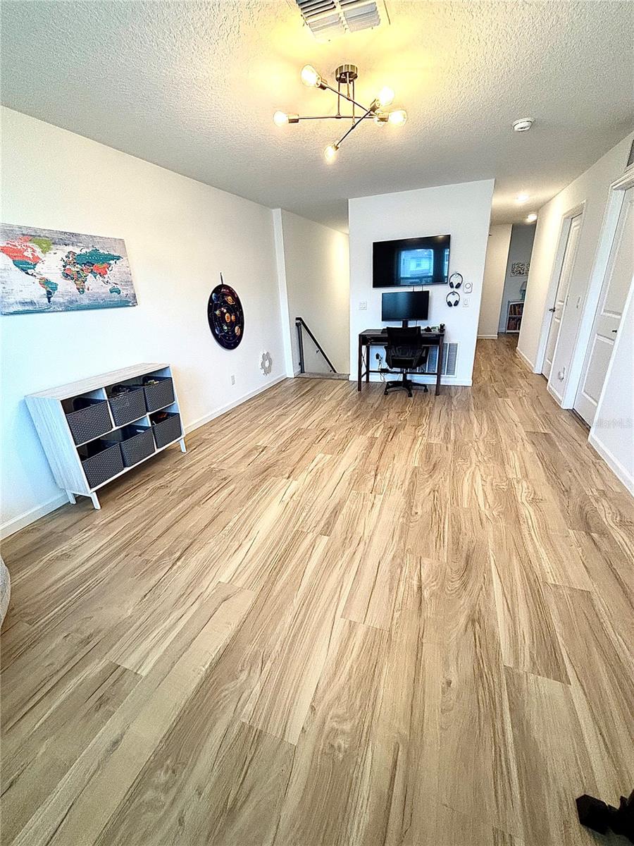 Upstairs Loft Space