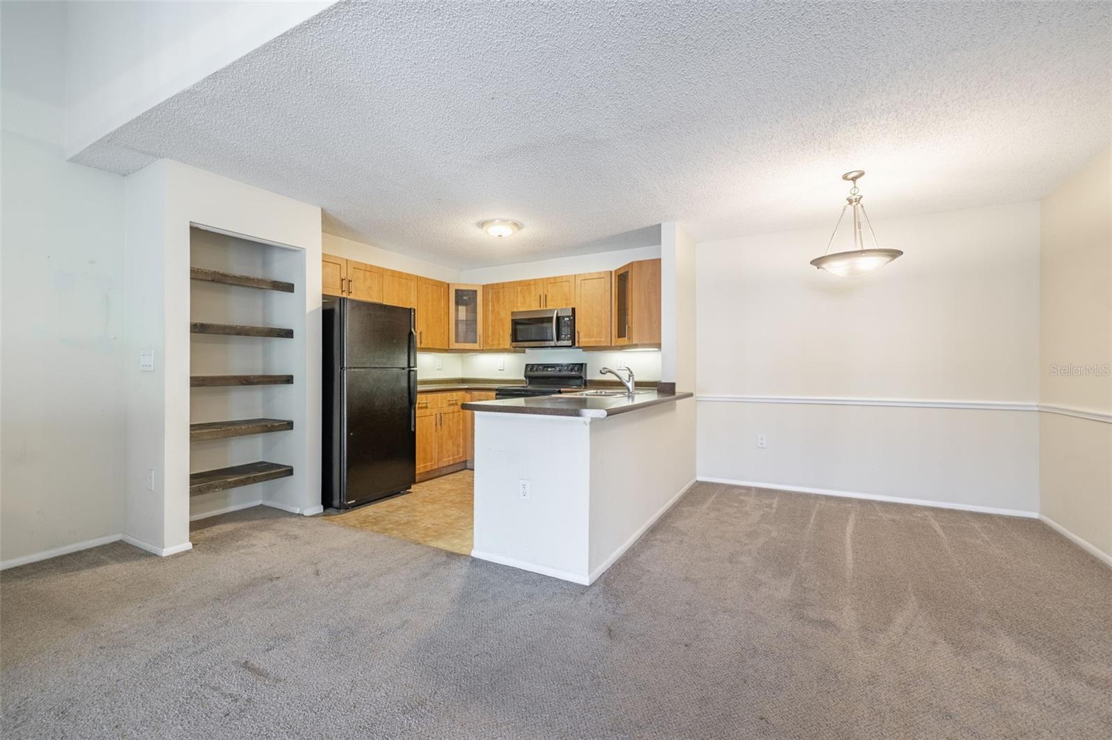 Open Kitchen & Dining Area