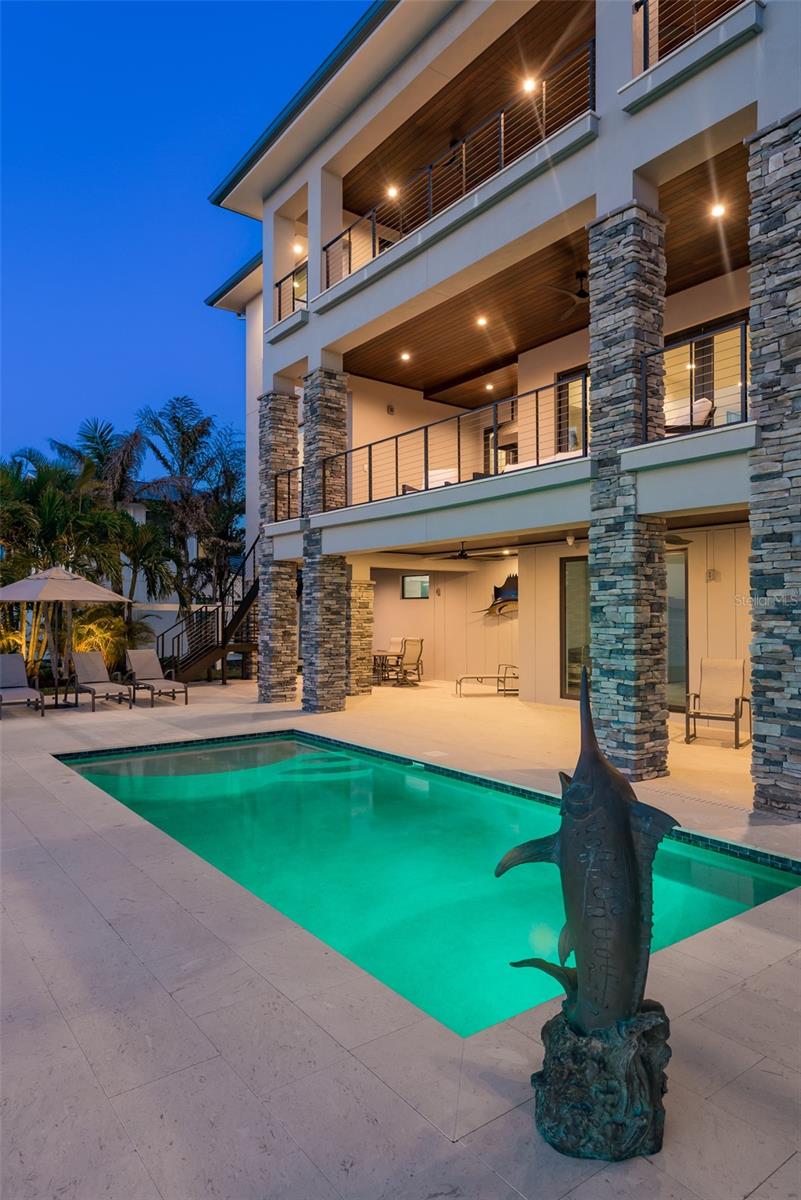 Relax and refresh in the sparkling pool..imagine a lifestyle you've always dreamed of.