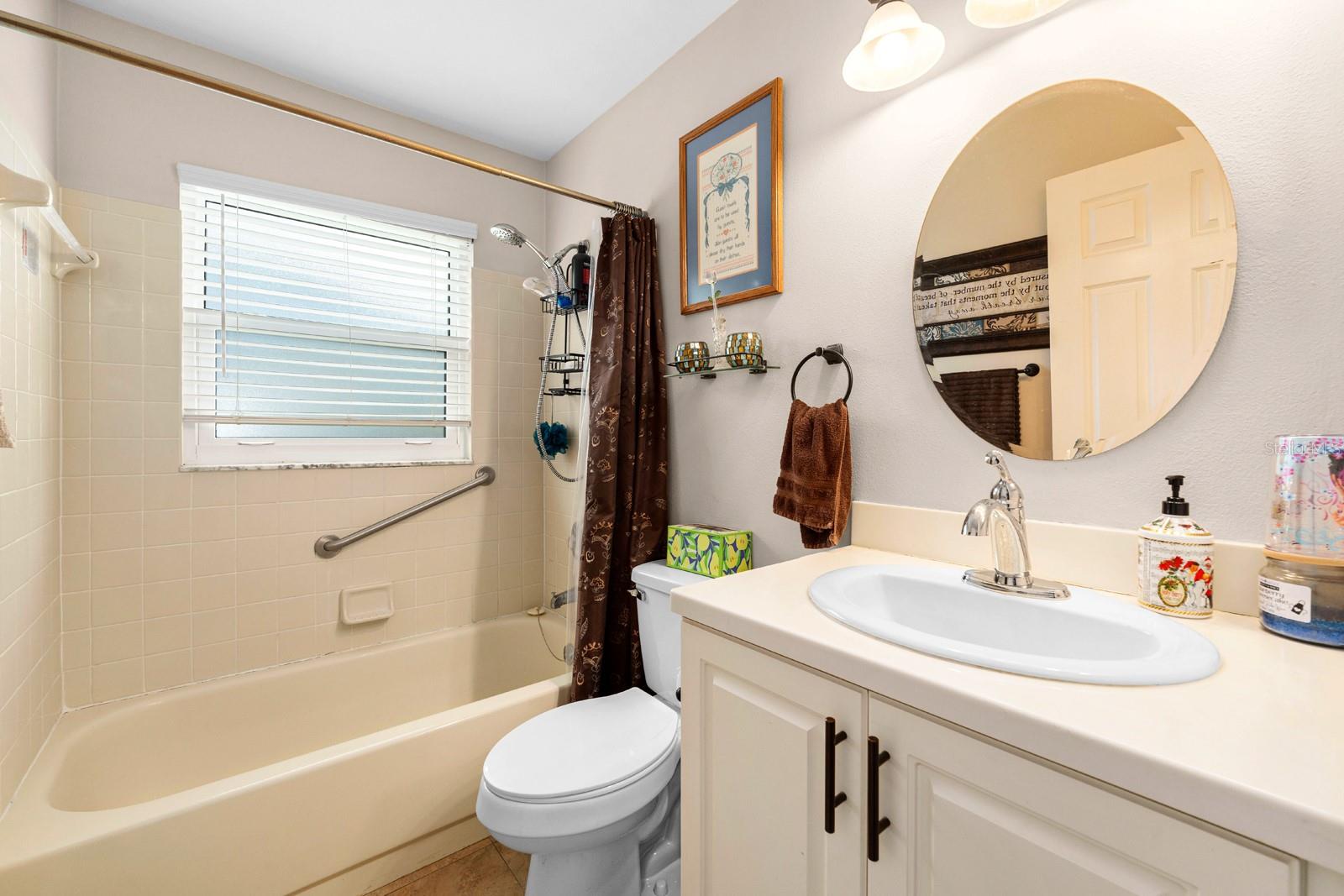 BATHROOM #2