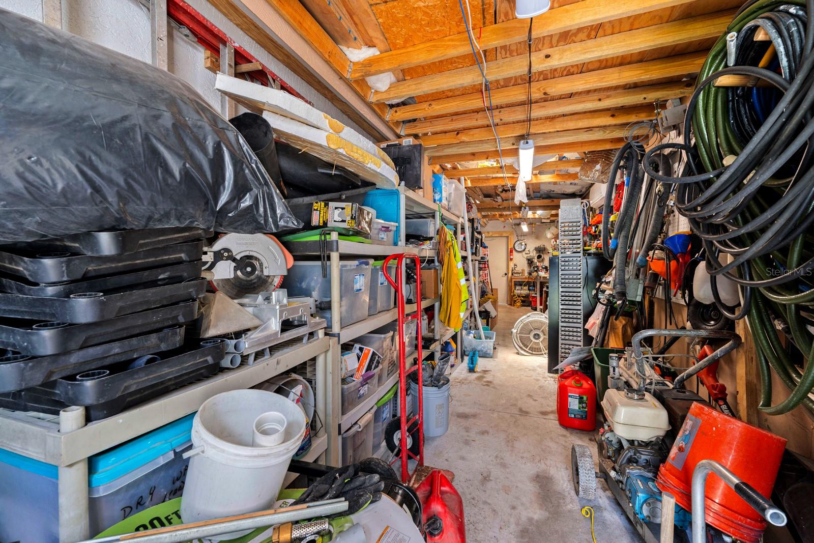 MASSIVE CLIMATE CONTROLLED WORKSHOP