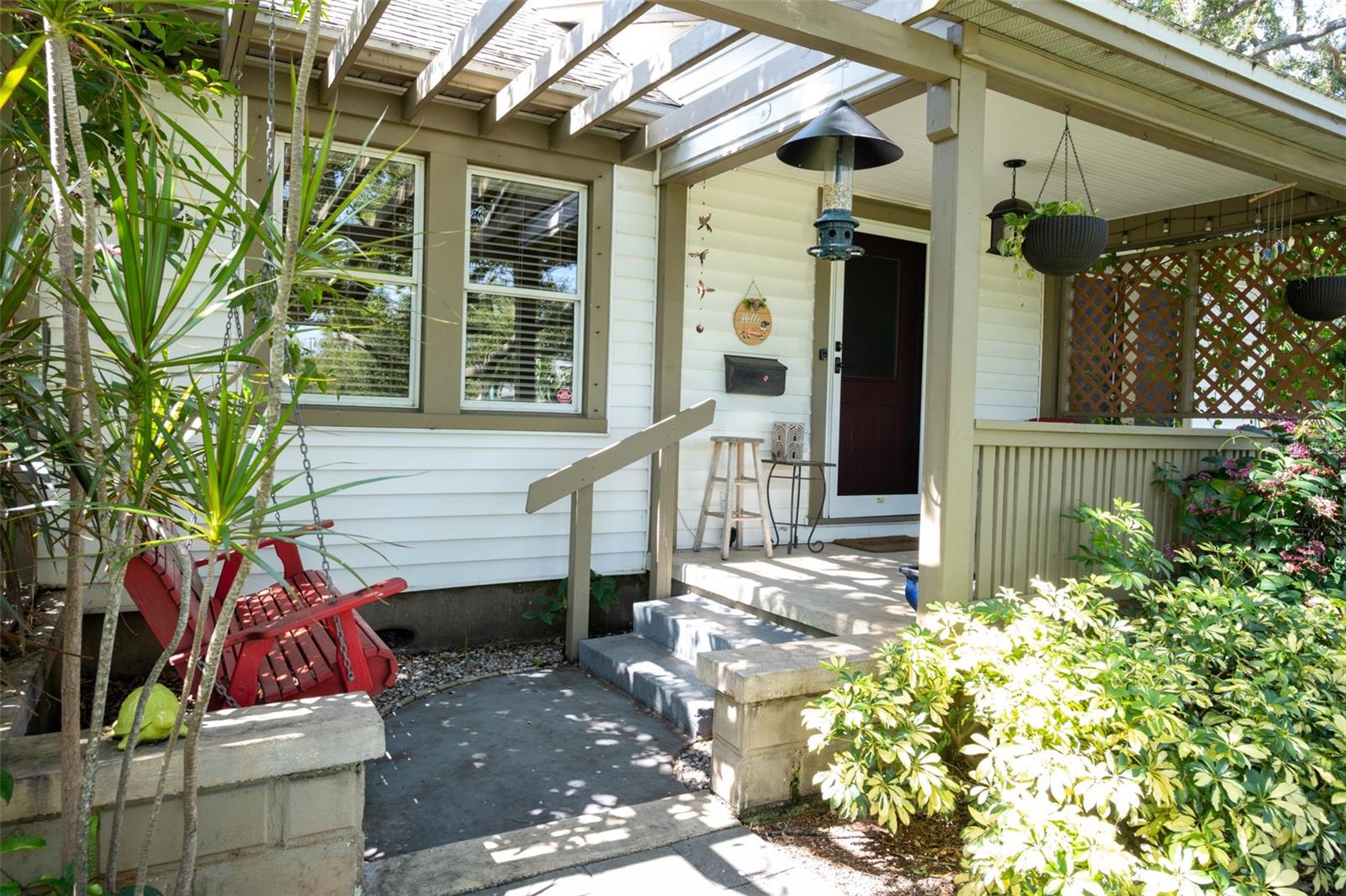 Front Entrance porch