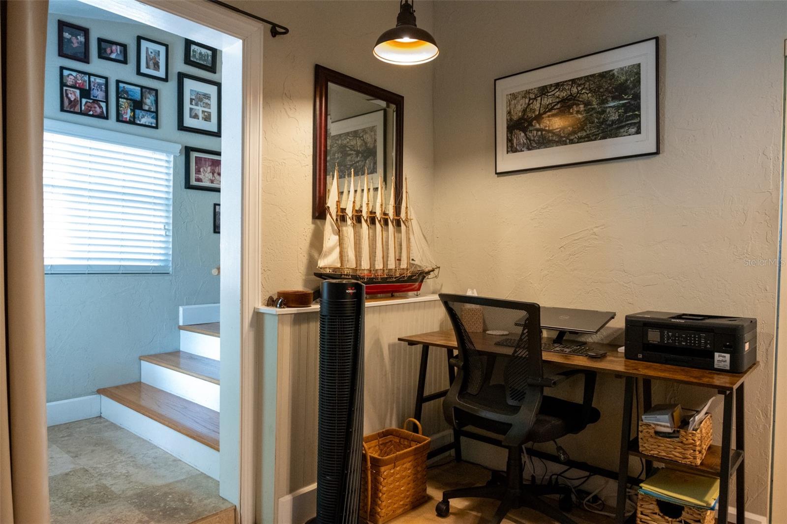master bedroom/ office/ bonus room