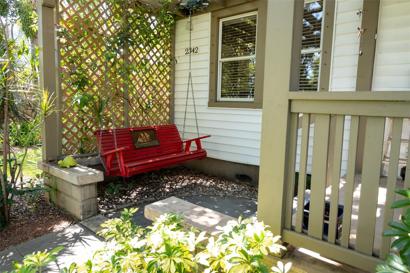 Front Entrance porch swing