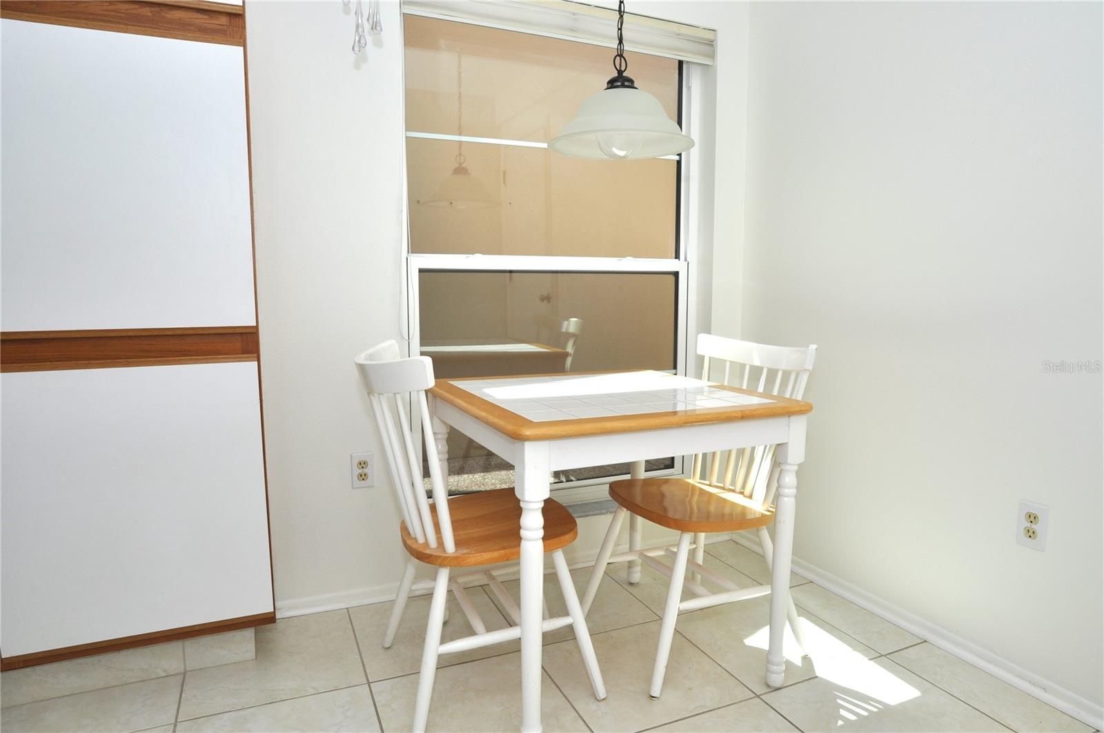 Eat-in Kitchen