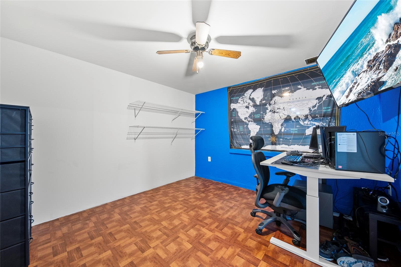 Bonus Room / Office
