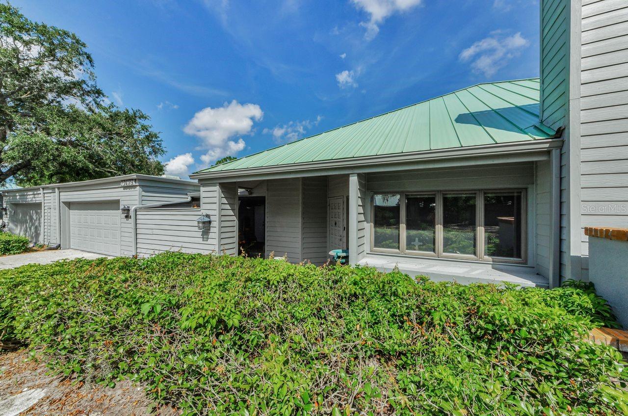 10479 Longwood Drive, The Arbors at Bardmoor Villas