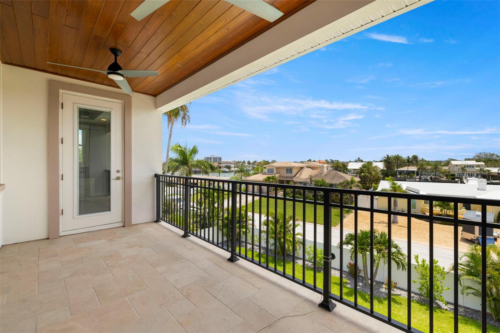 3rd floor balcony