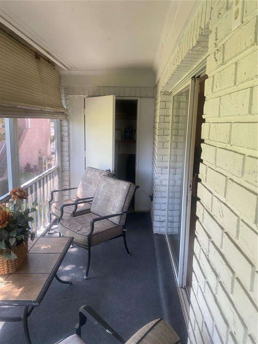 Screen lanai has storage