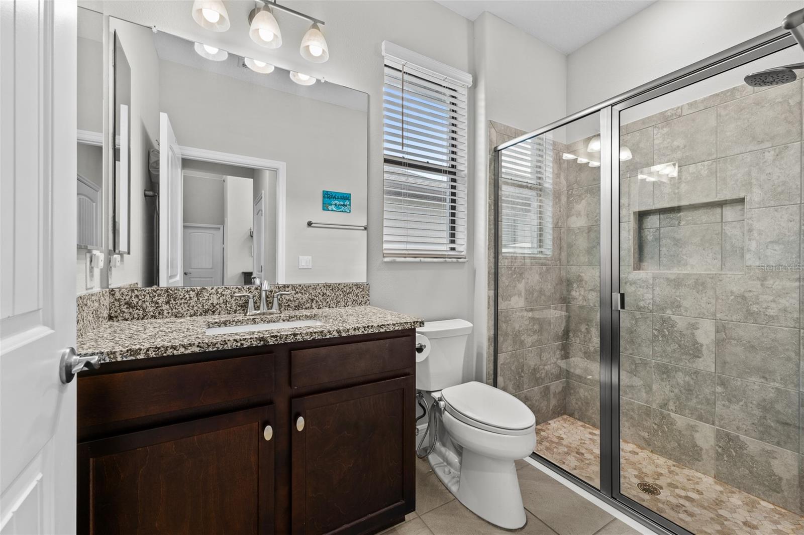 2nd Full Bathroom