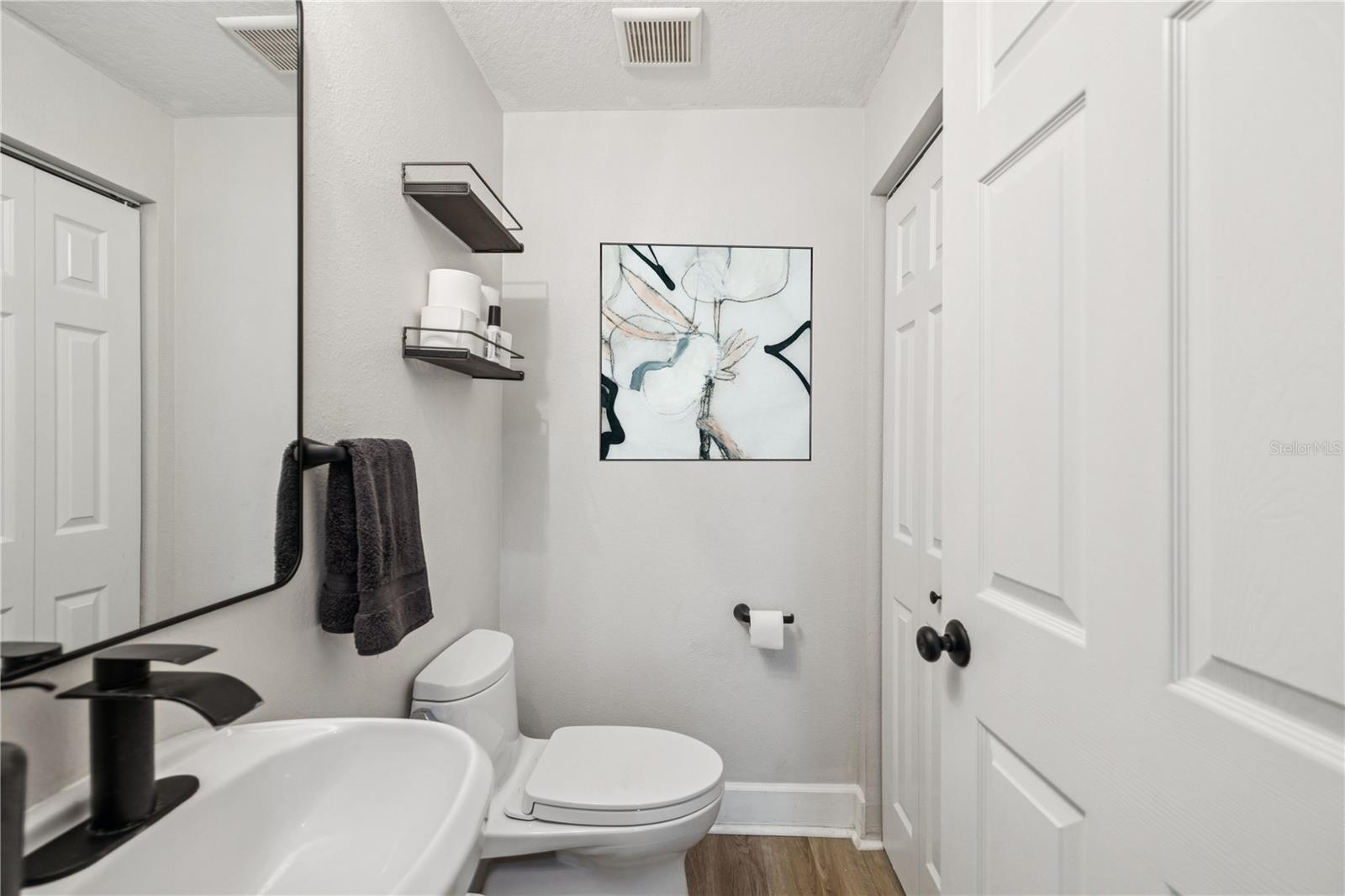 1/2 Bath Main Level