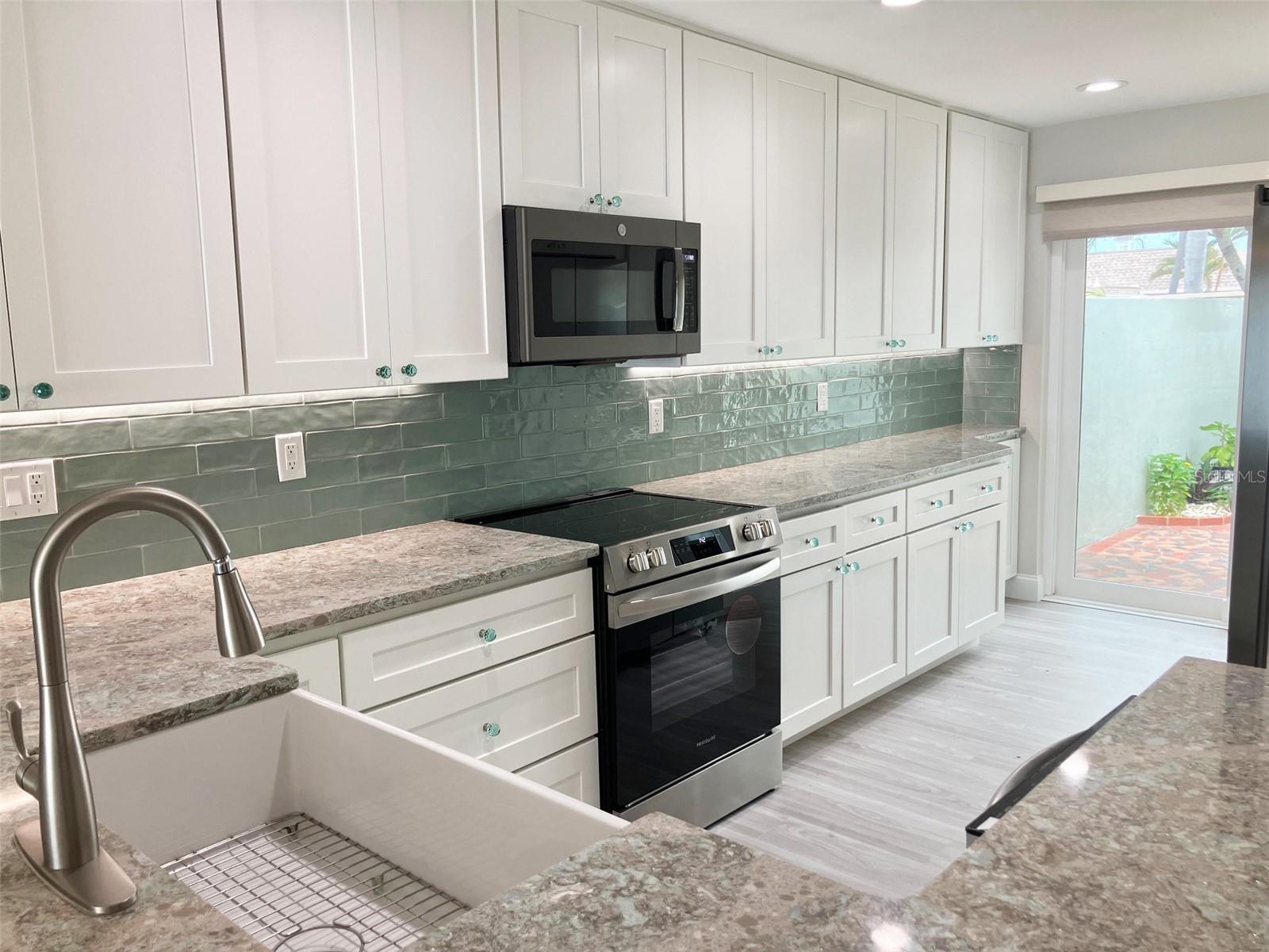 Kitchen overall view