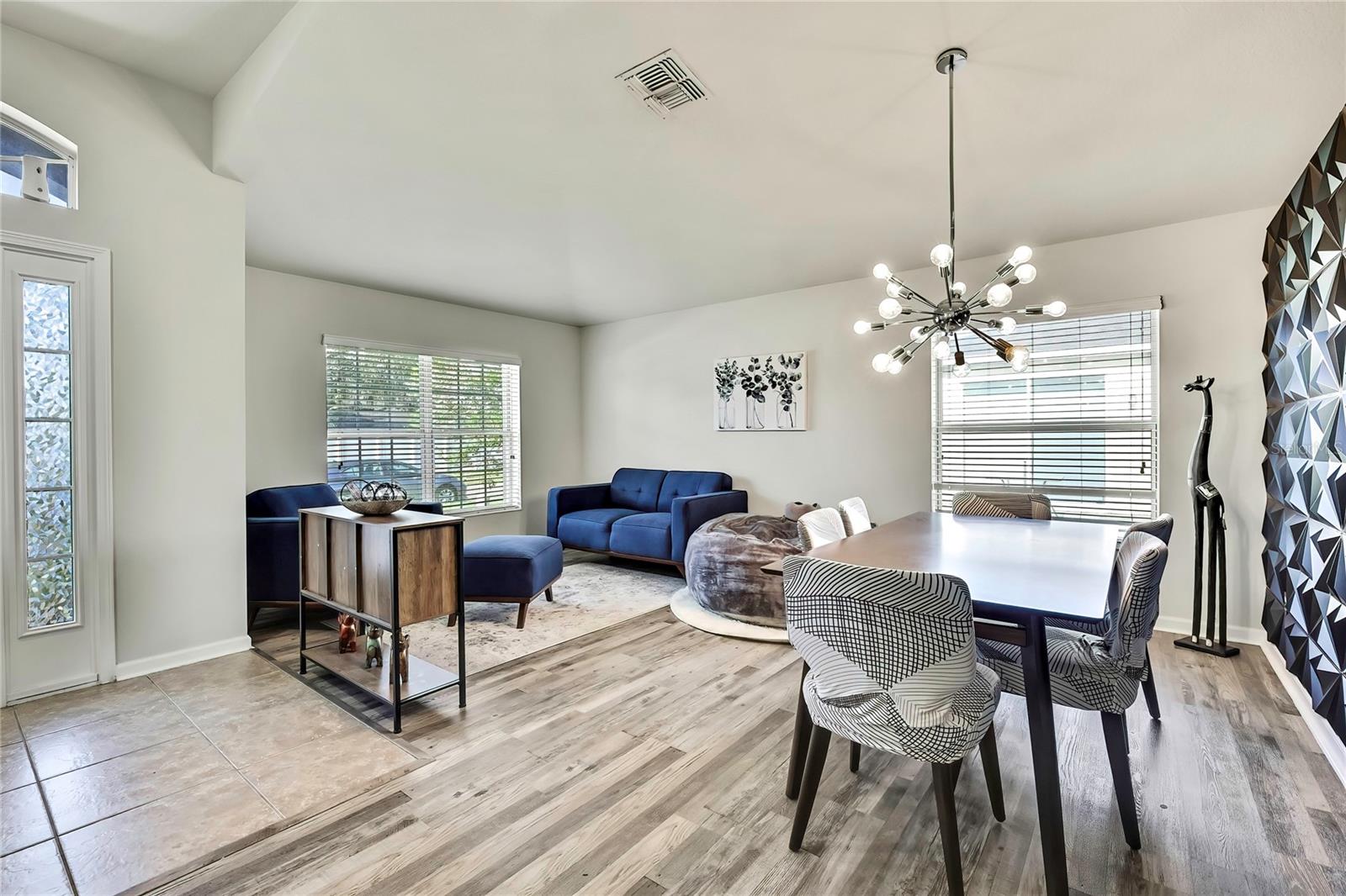 Living Room /Dinning Room
