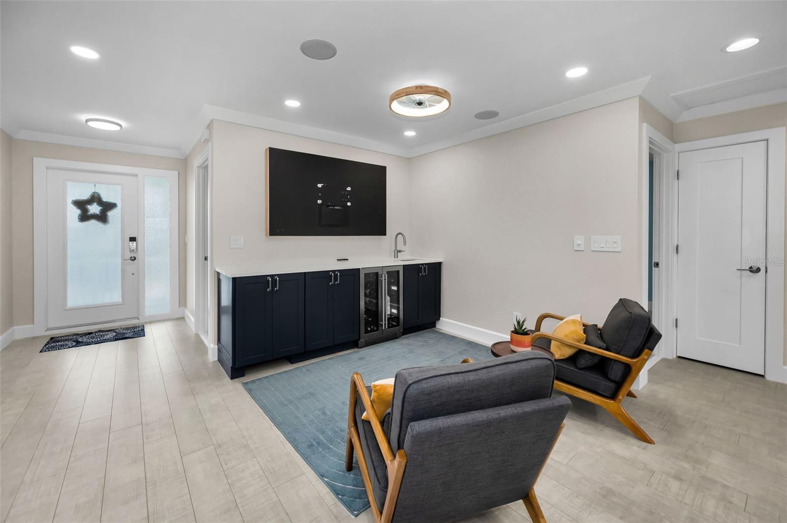 Relax and enjoy your bonus area off the Kitchen that includes a Beverage / Wet Bar