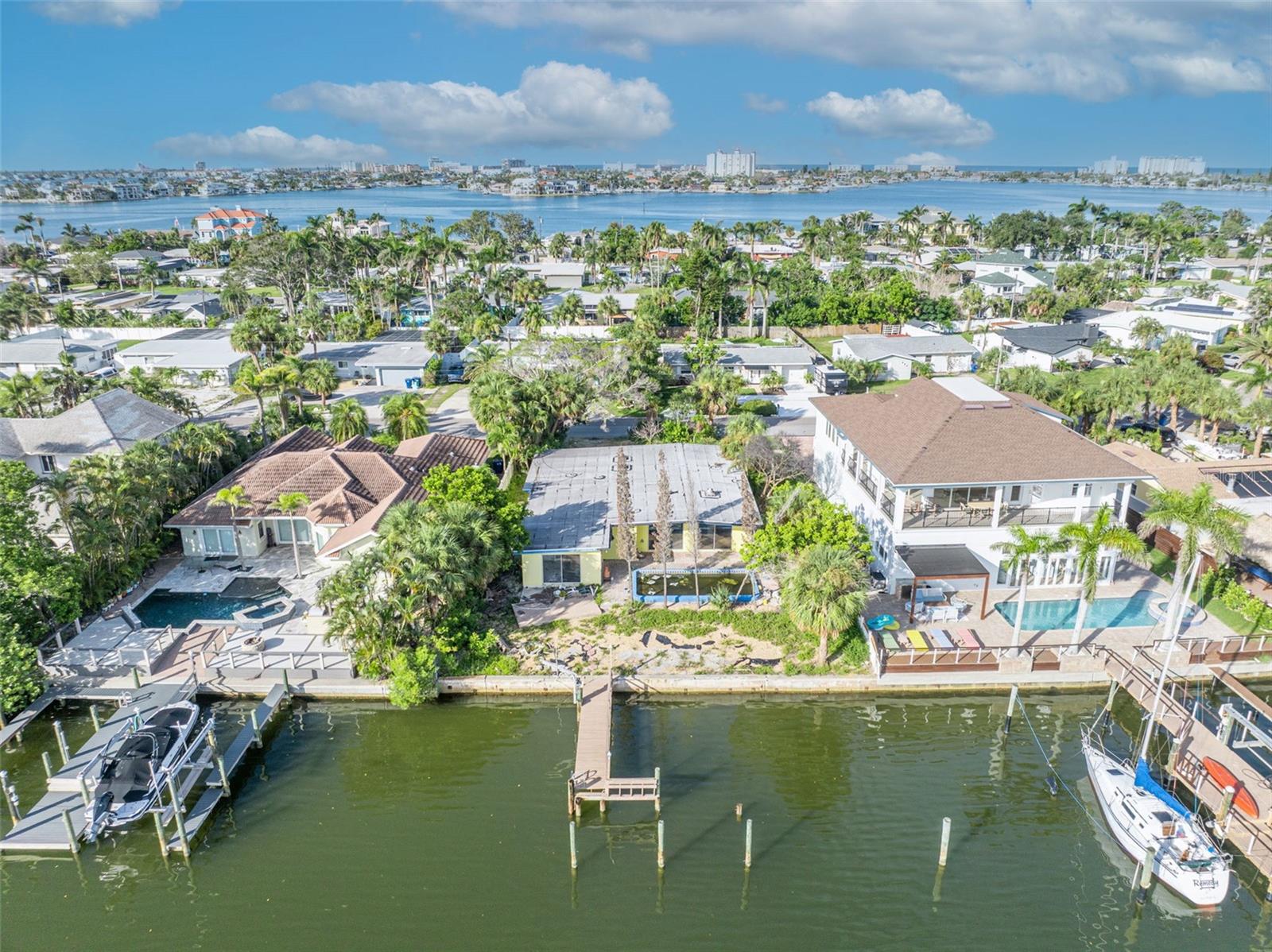 Deep water for large motor boats and sailboats