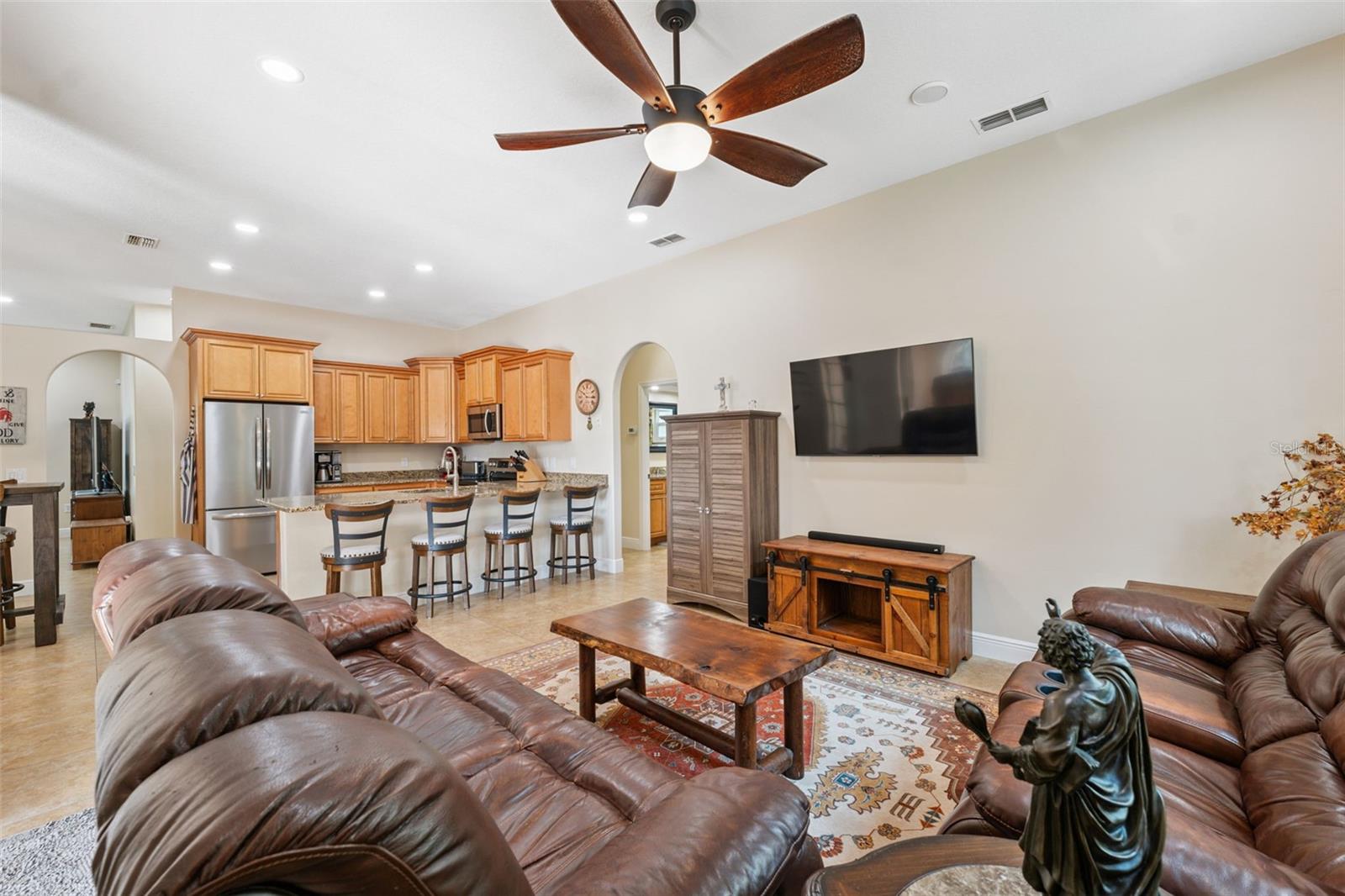 Living/Kitchen