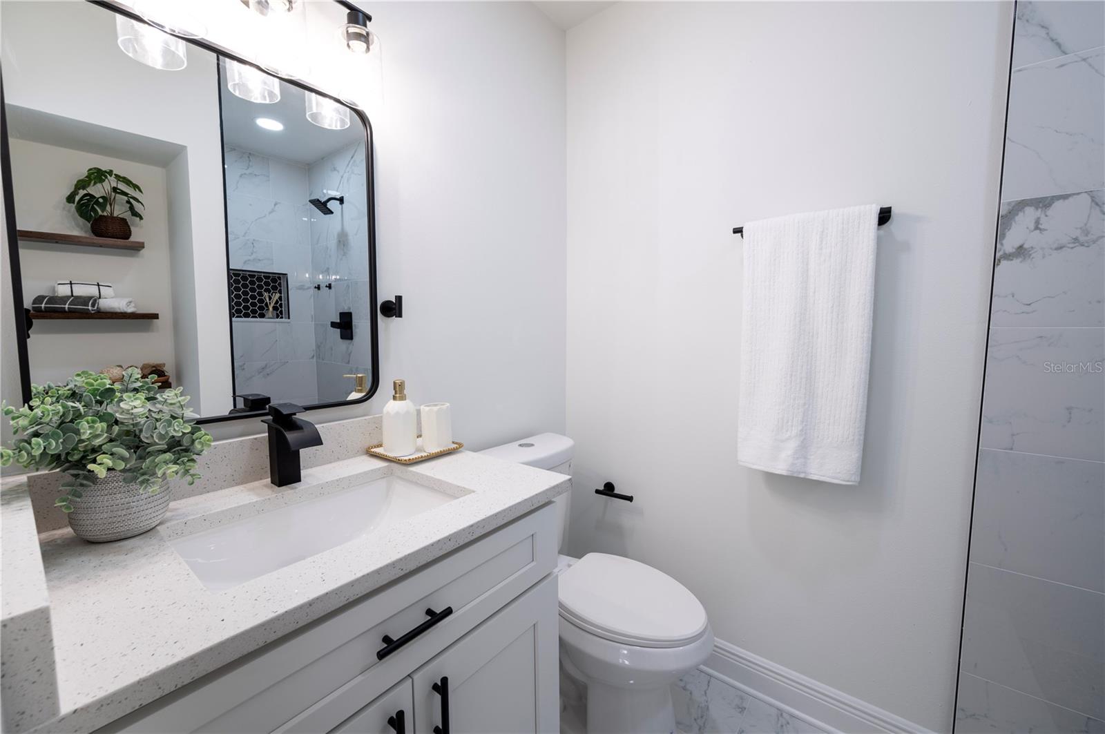 Suite Bathroom