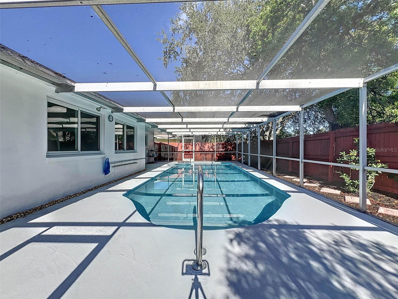 Screened in Pool