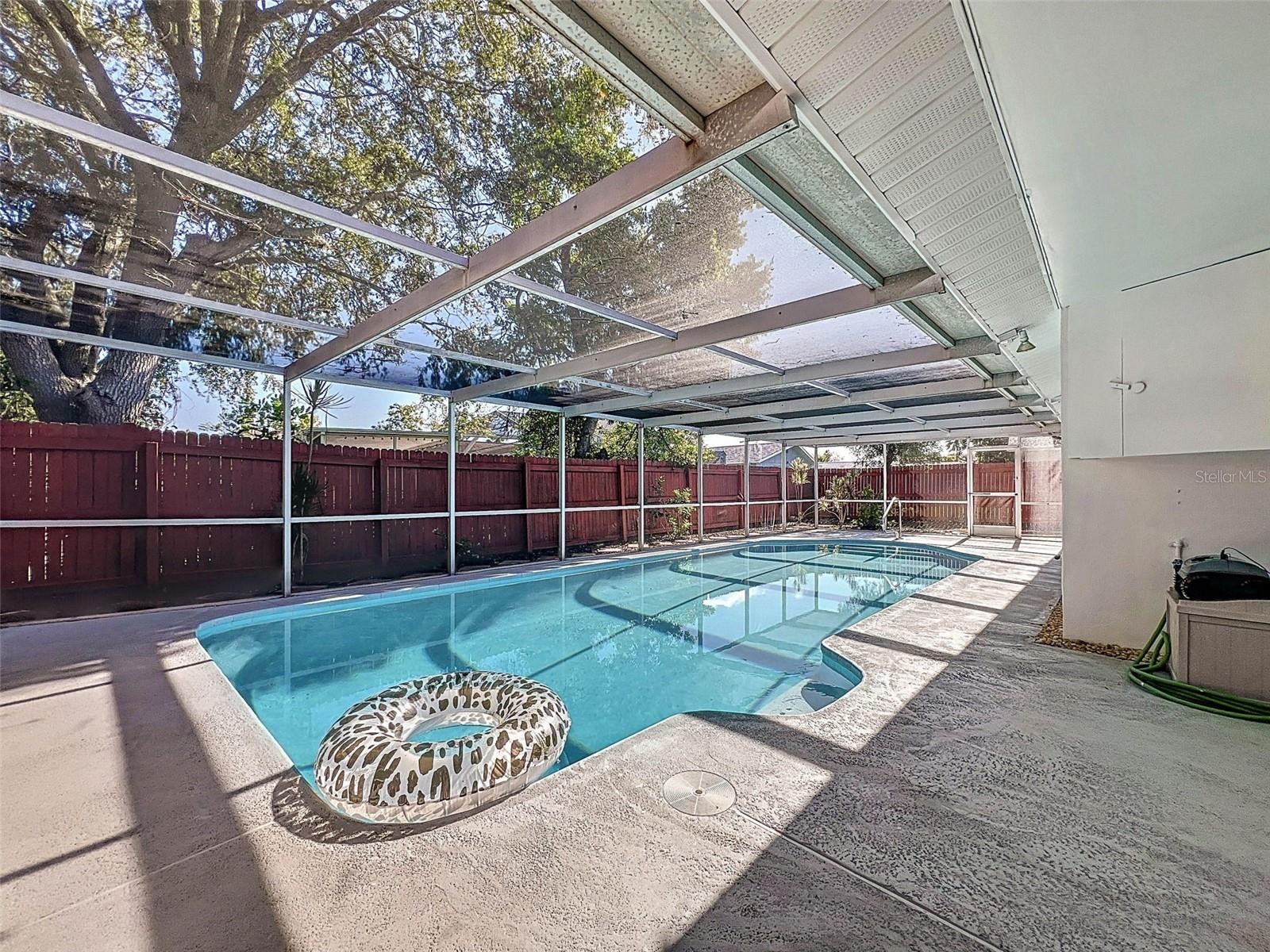 Screened in Pool