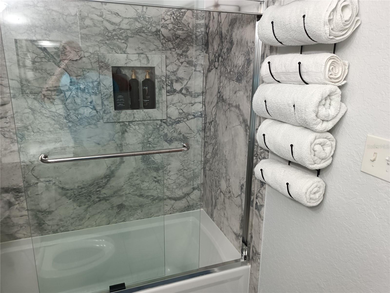Shower/tub combo