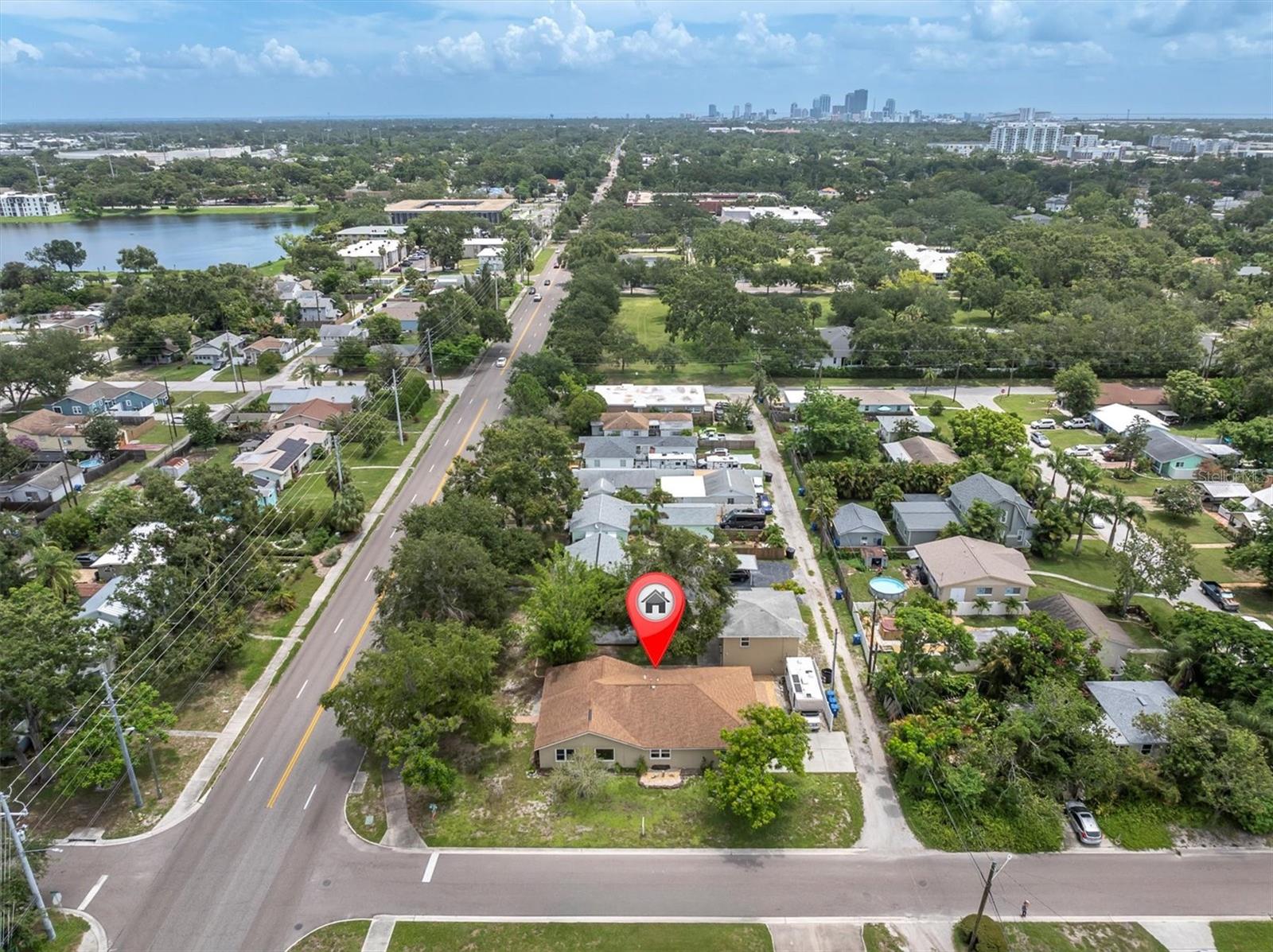Minutes to Downtown or the Beaches - No Flood insurance required!