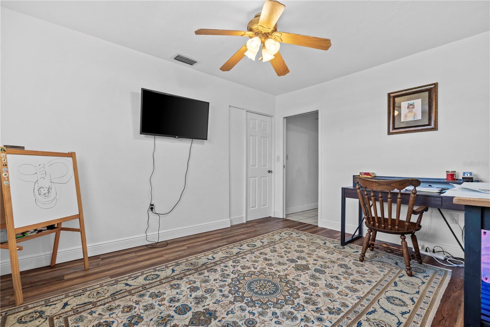Office Space/1 Bedroom