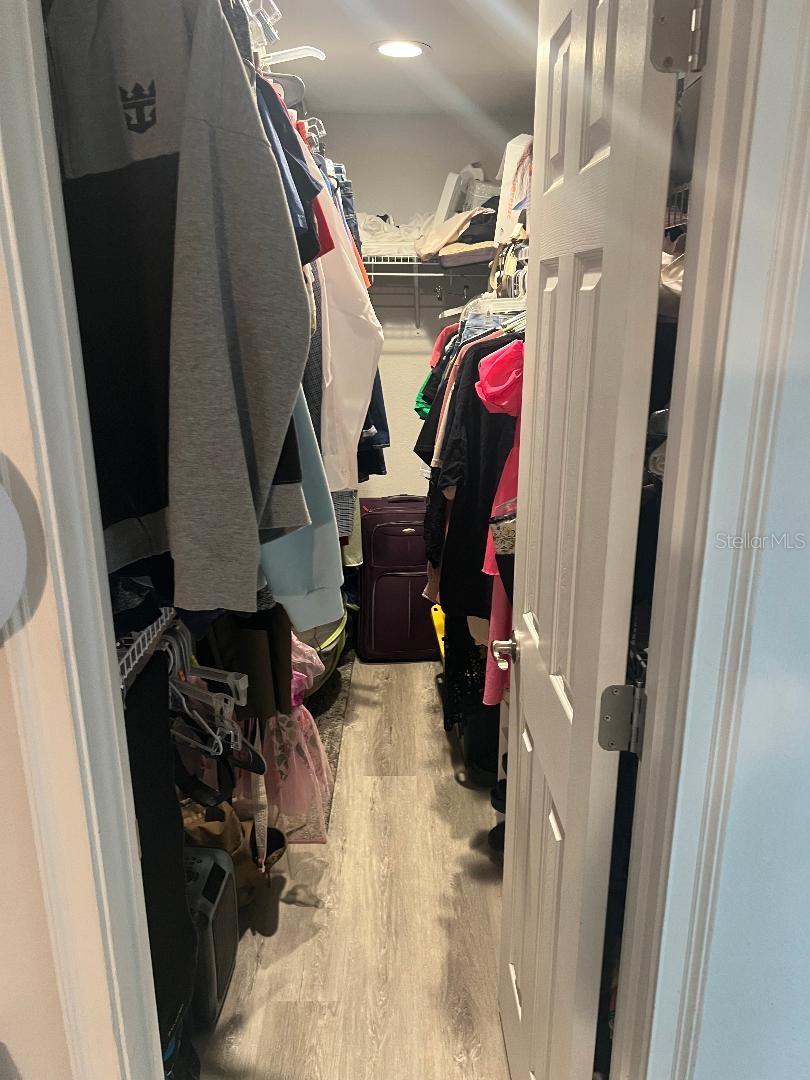walk in closet in primary
