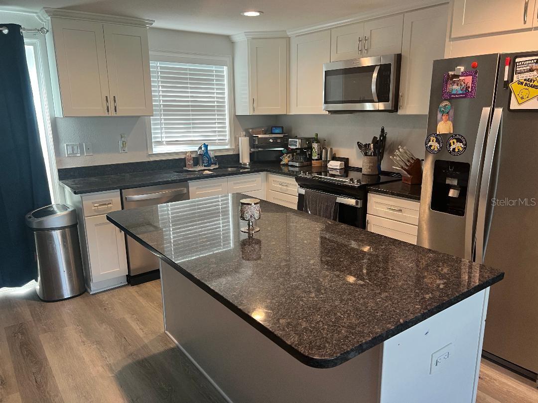 Kitchen with island