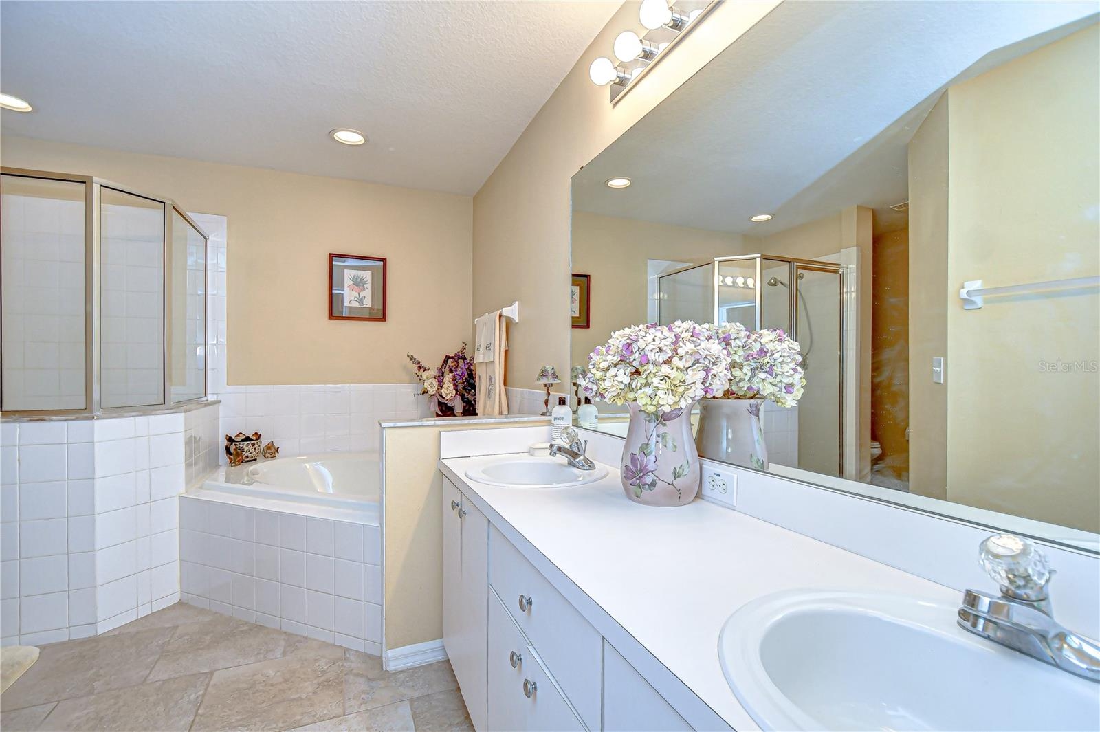 En-suite Primary Bathroom