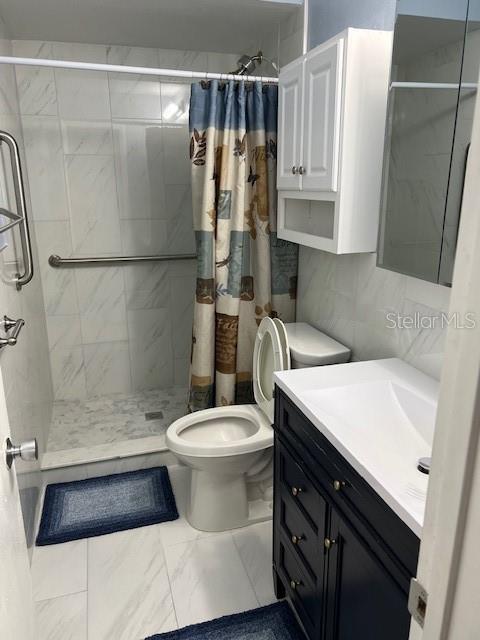 primary bedroom bath