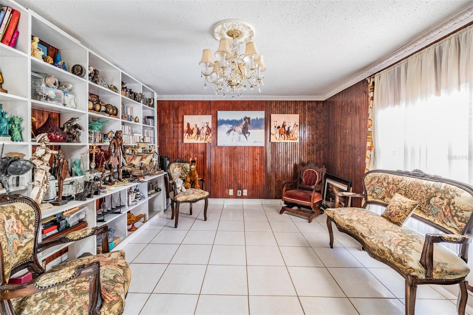 Lounge Room
