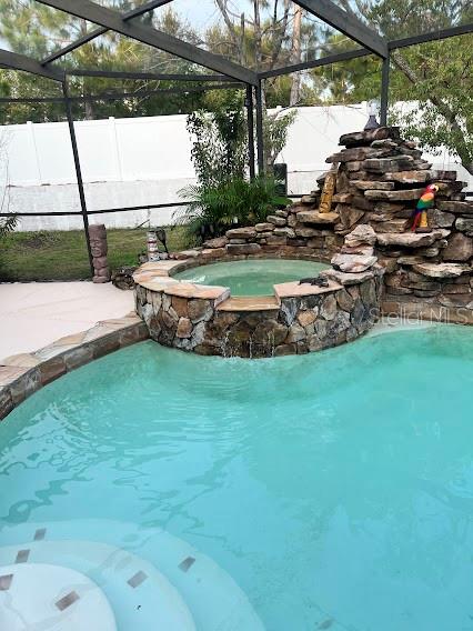Large Jacuzzi.