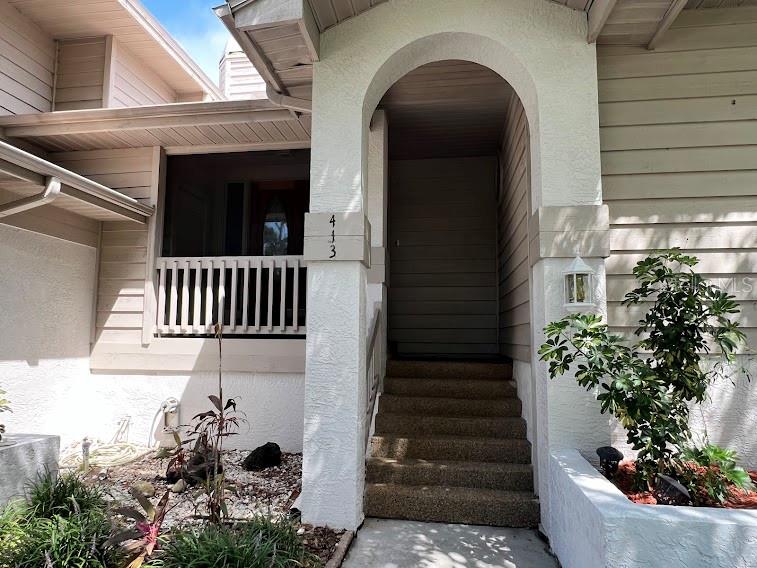 Front Steps to front dooe.