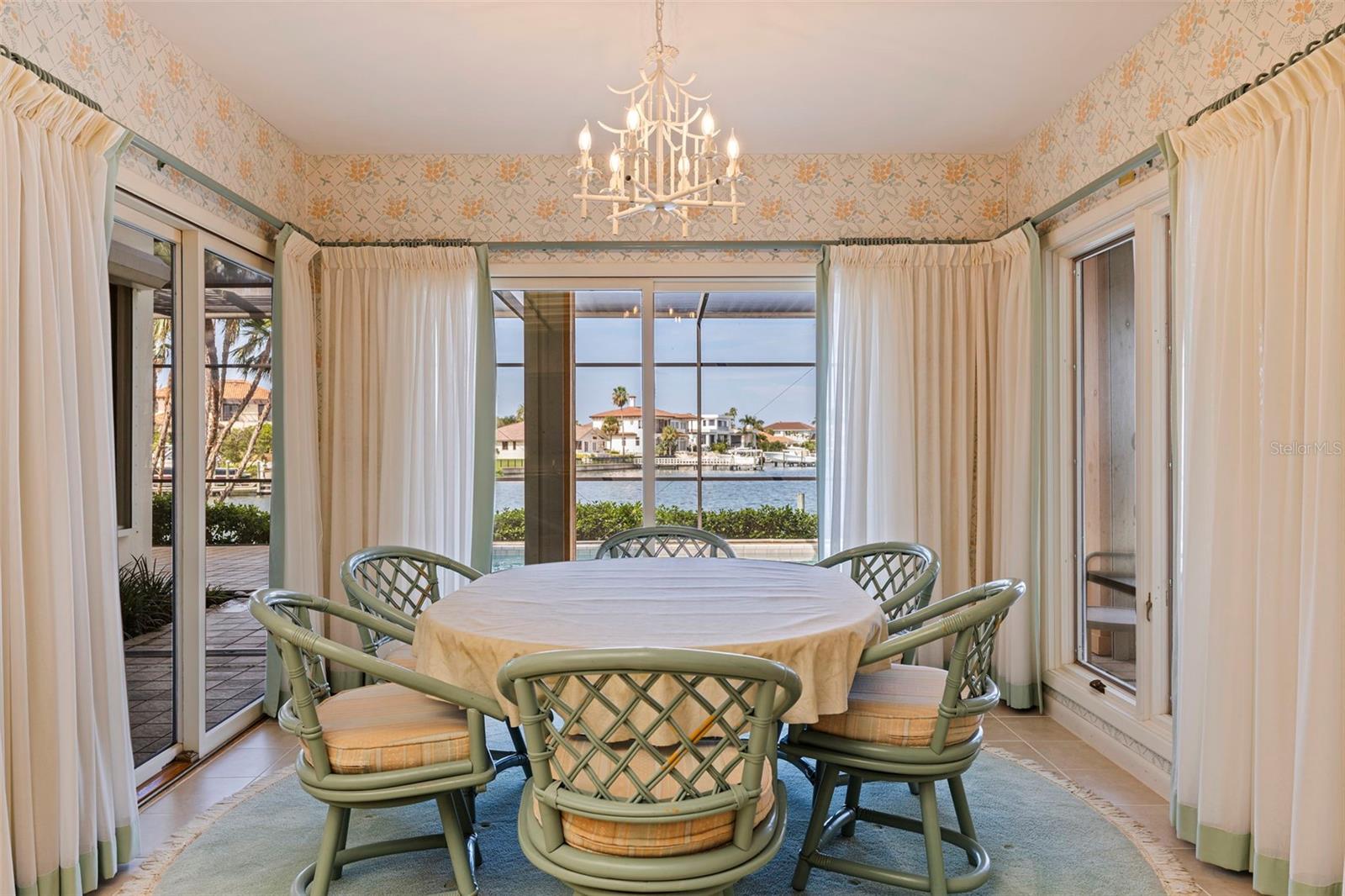 Breakfast Nook