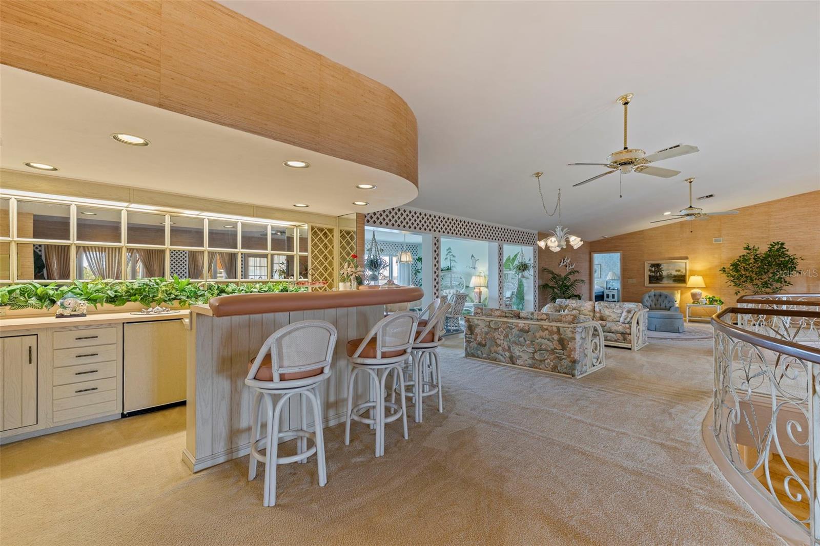 Upstairs wet bar and sitting area