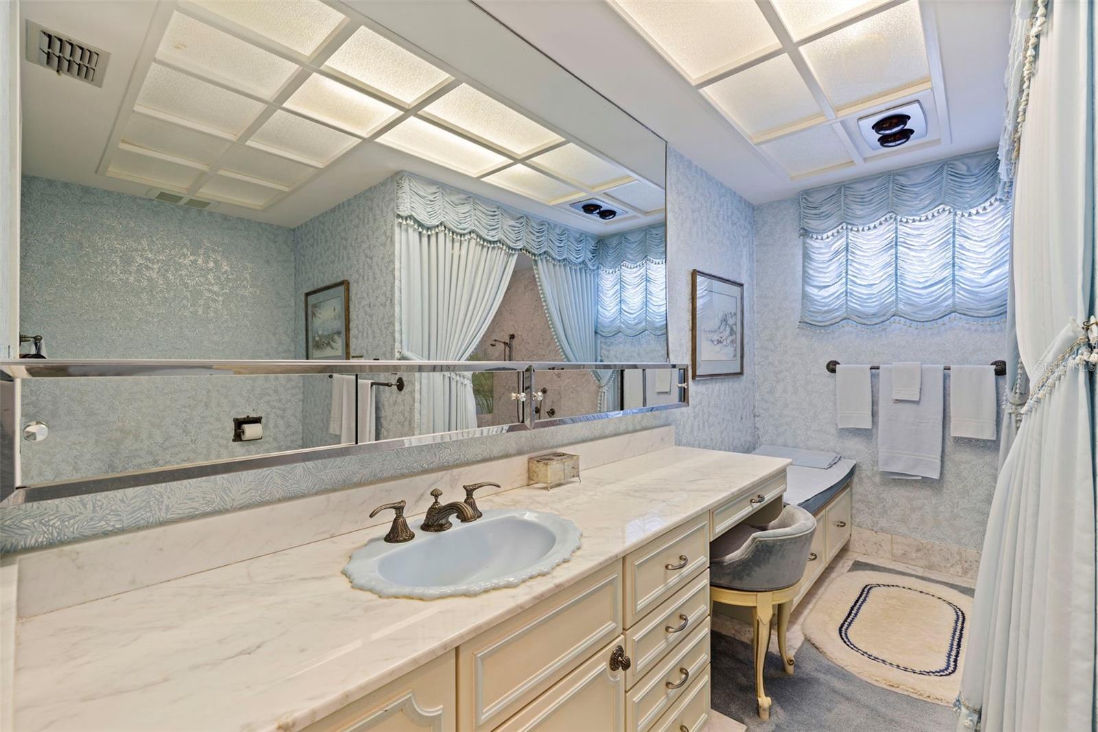 Bathroom 2 in the Primary Suite