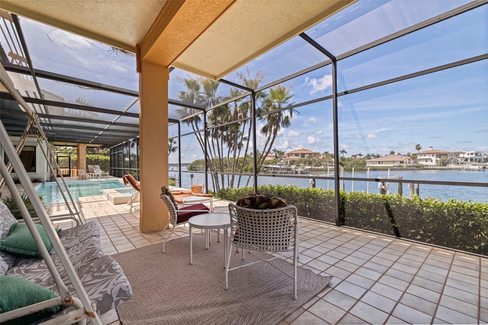 Swimming Pool - Deck/Patio