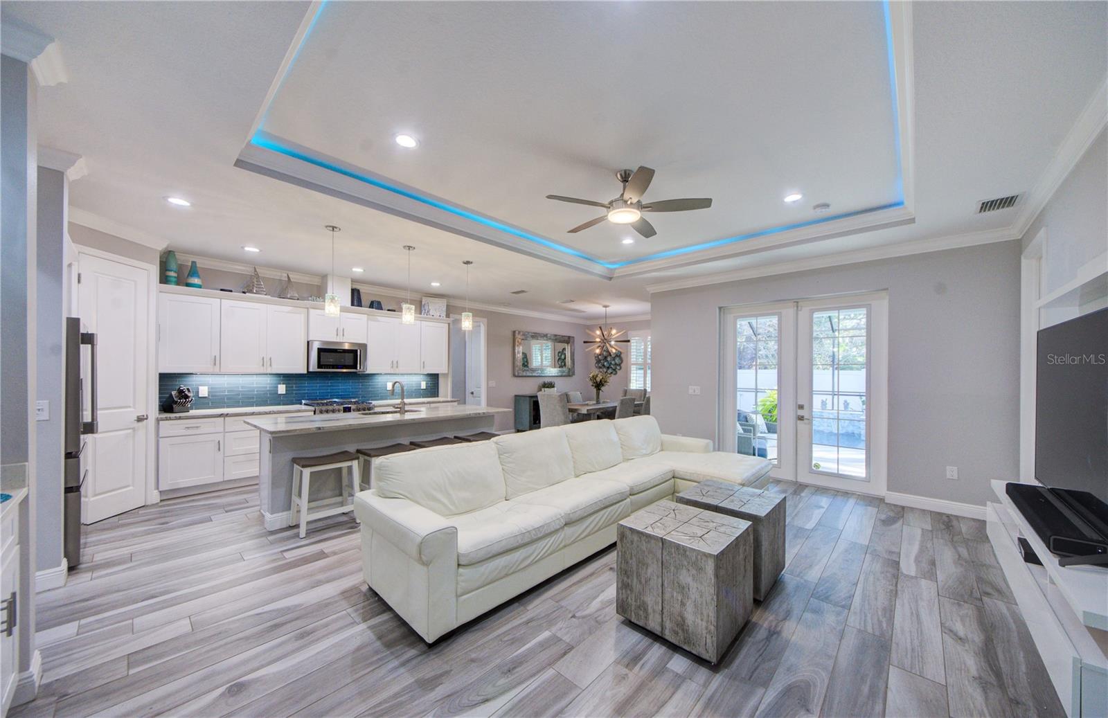 Living Room/Kitchen