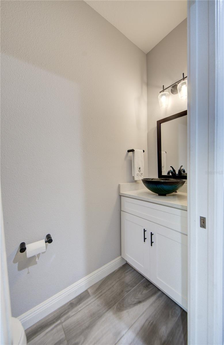 Half Bath in entryway/Foyer