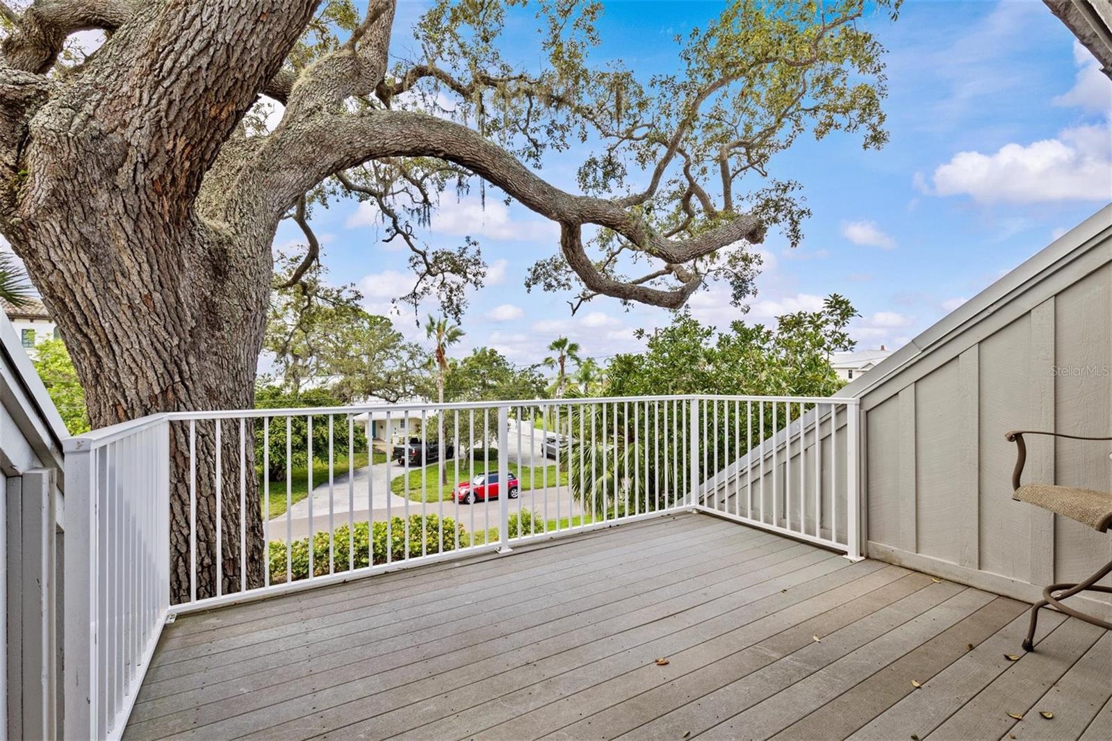 Private porch
