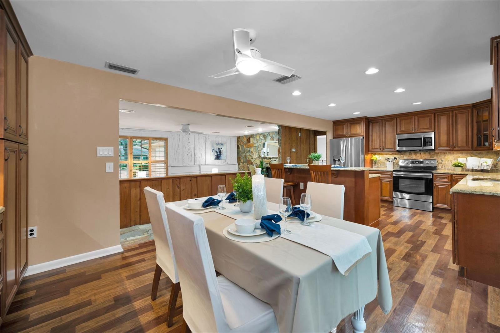 Dining Room/Kitchen