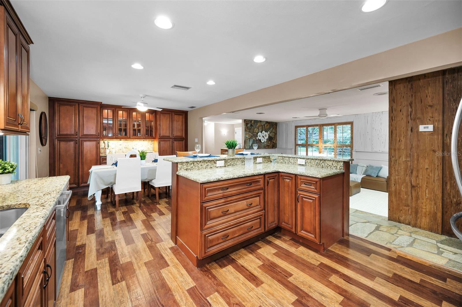 Kitchen/Dining Room