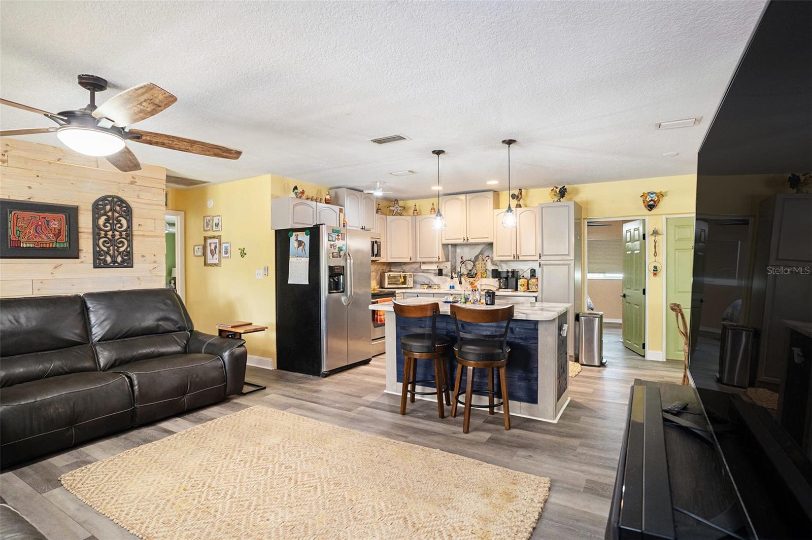 Living Room/ Kitchen